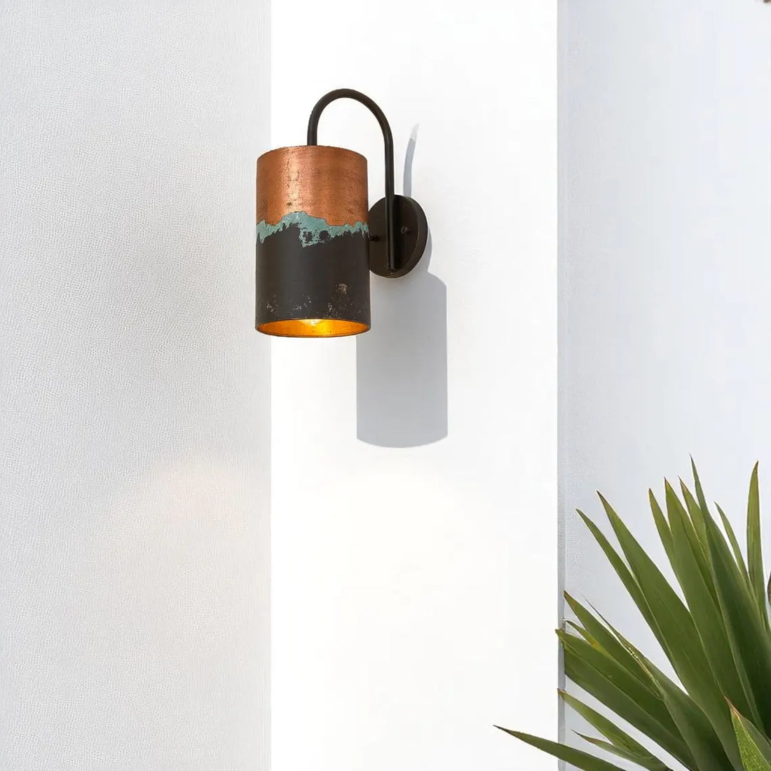 Hand-Hammered Copper Wall Sconce - Aged Patina & Matte Black